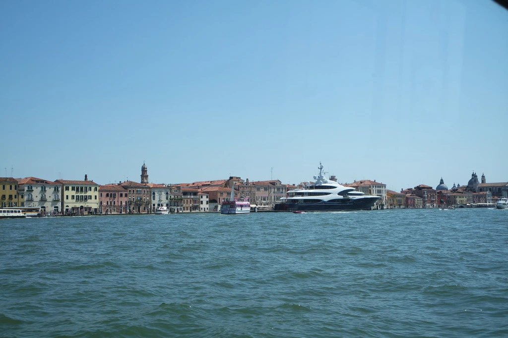 9918F53359D77E002418CC