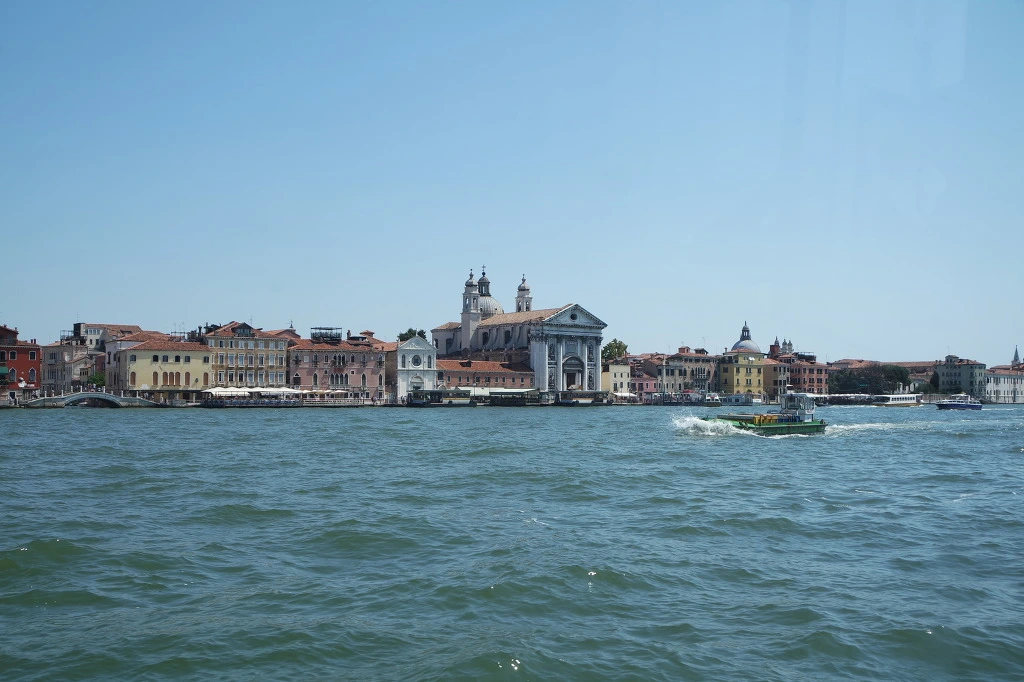 9975AB3359D77E04321036