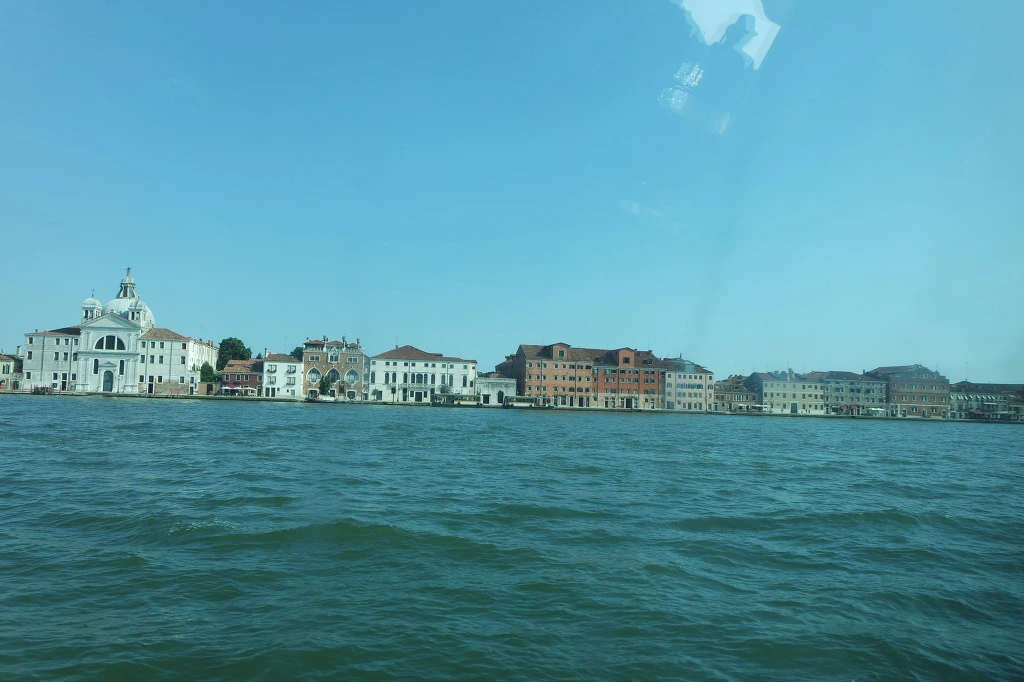 99B5593359D77F410DB0C9