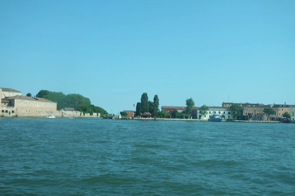 9983DD3359D77F3F1235C5