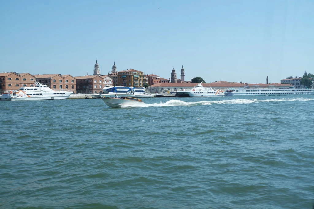 99FD603359D77DFE0B30E4