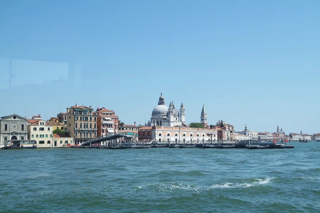 9931FF3359D77E090DC18C