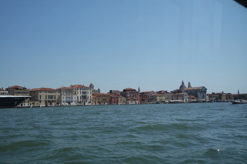 99E3DB3359D77E0210DBE2