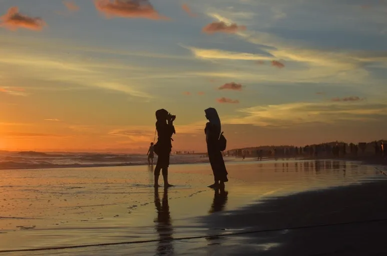 silhouette-3233002_1280.jpg?type=w773