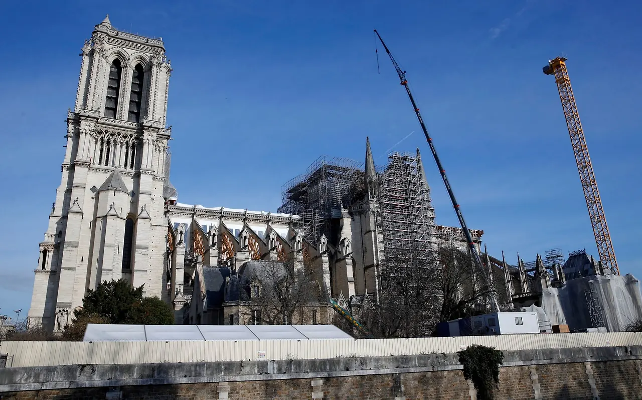 2022 재건 노트르담.jpeg