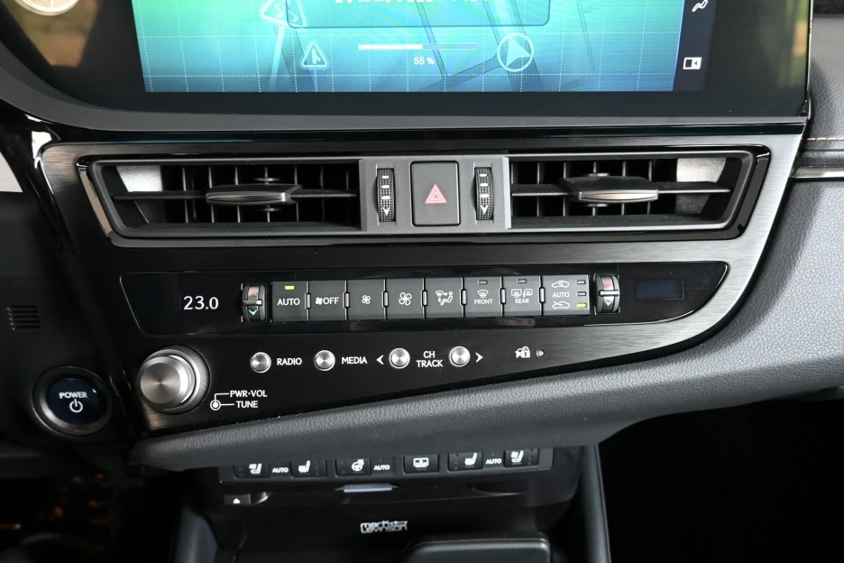 21DSC_8731.jpg?type=w1