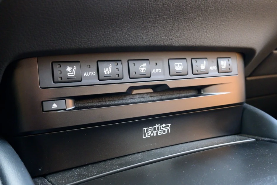 25DSC_8805.jpg?type=w1