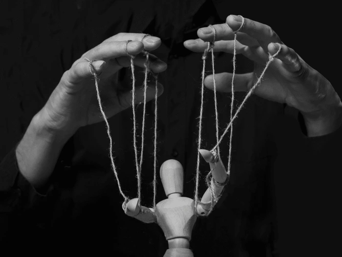 differences-between-marionettes-puppets-and-ventriloquists-figures-dummies.png?type=w1600