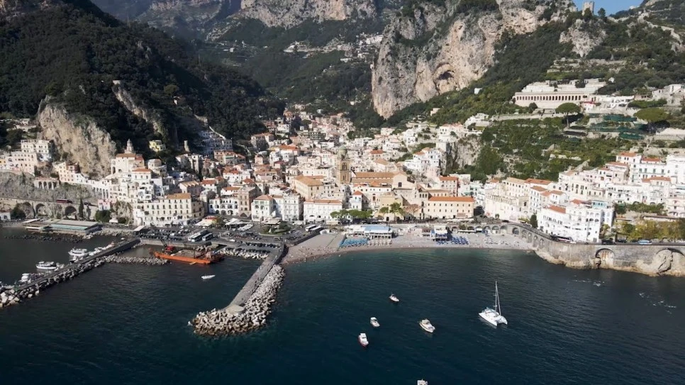 %EC%9D%B4%ED%80%84%EB%9D%BC%EC%9D%B4%EC%A0%803_1.jpg?type=w966