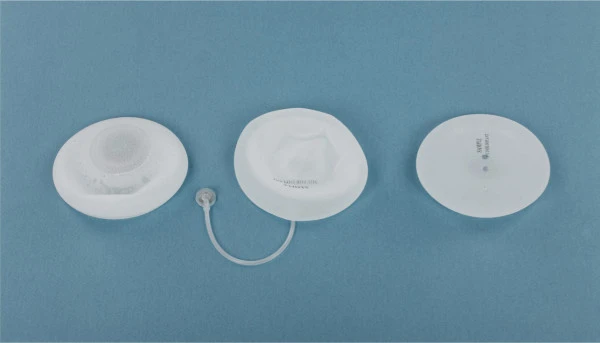 Breast-implants-from-left-to-right-temporary-expander-type-I-expandable-impl.jpg?type=w773