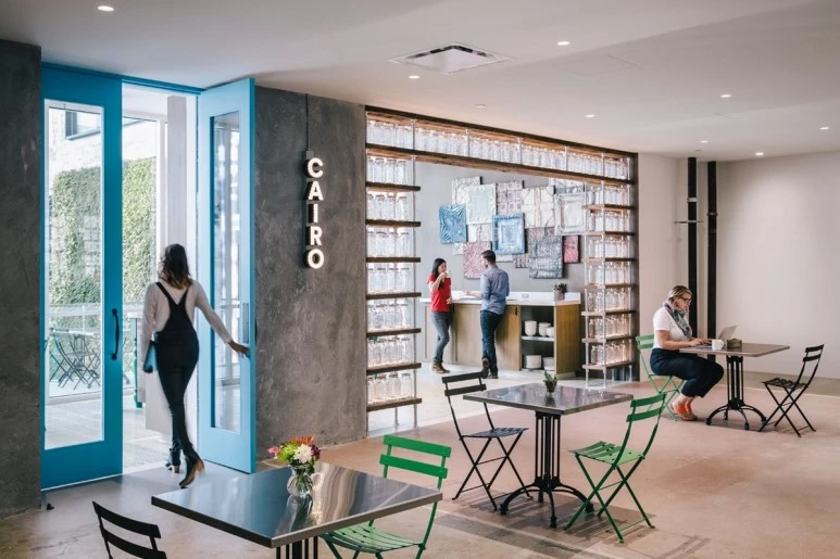 airbnb-office-2.jpg?type=w773