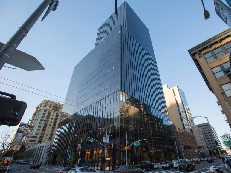 571e65f352bcd020008beb26-2732-2049.jpg?type=w773