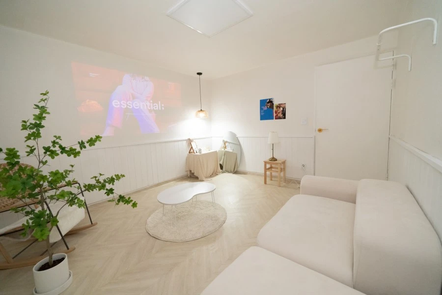 %EB%9D%BC%EC%98%A8_%EC%98%81%ED%99%94.jpg?type=w1