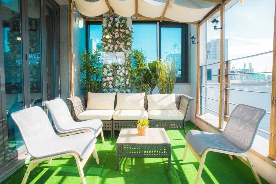 6_%ED%99%8D%EB%8C%80%ED%8C%8C%ED%8B%B0%EB%A3%B8_%EC%96%B4%EB%8A%90%EC%82%AC%EC%9D%B41.jpg?type=w1200