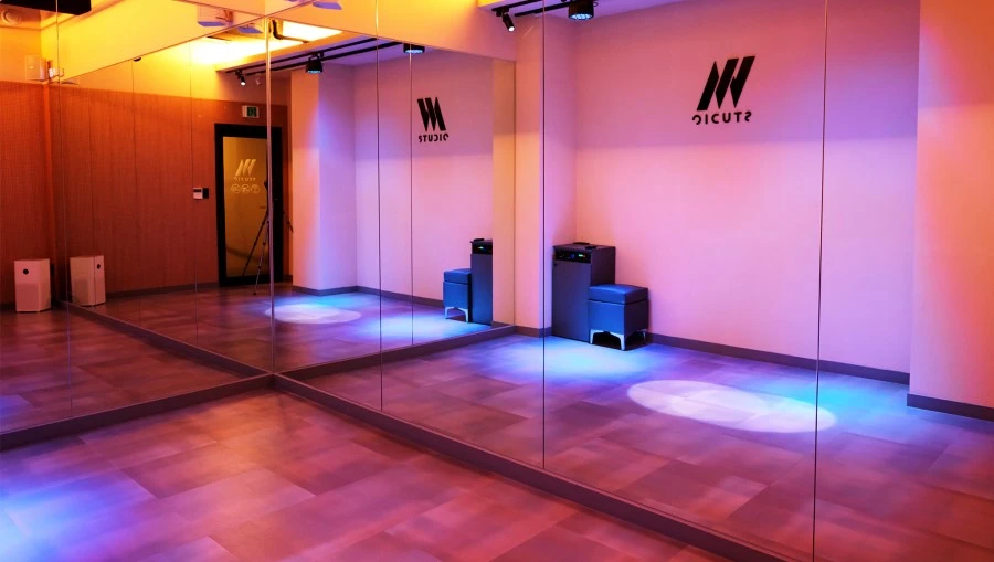 2 와 댄스연습실.jpeg