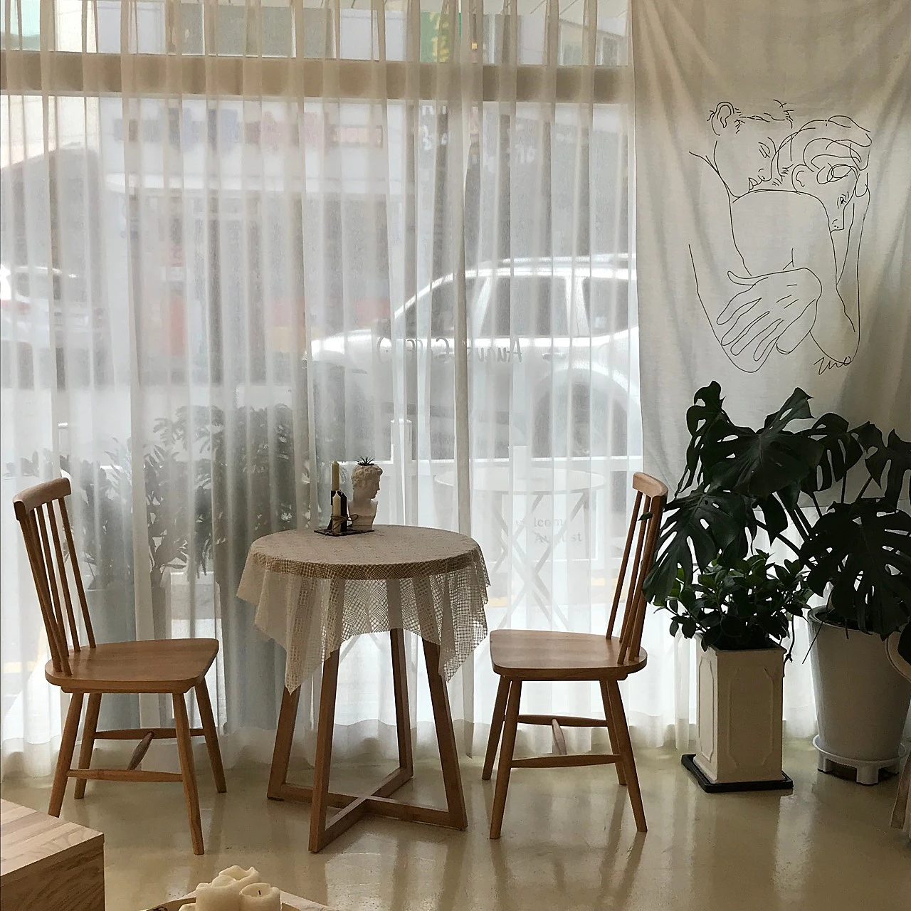 August 카페 4.jpeg