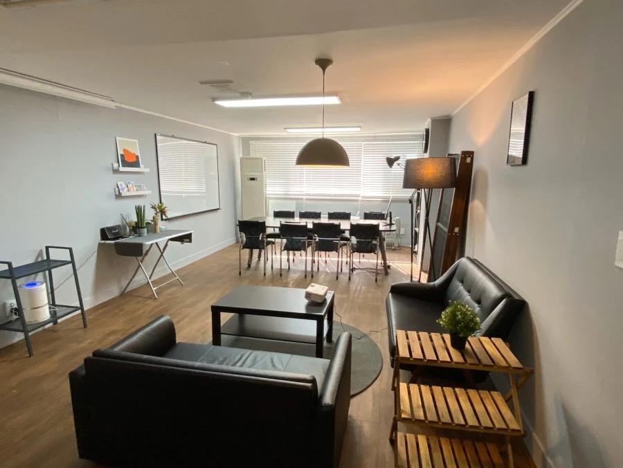 %EC%B1%85%EC%83%81%EA%B3%BC%EC%86%8C%ED%8C%8C_1.jpg?type=w1