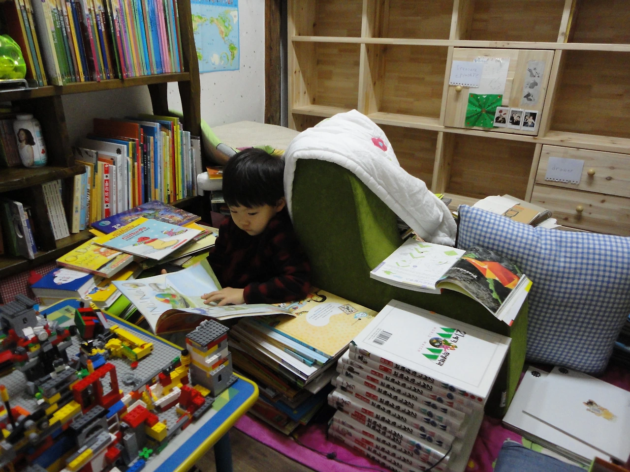 35_2_엉망진창 방.JPG