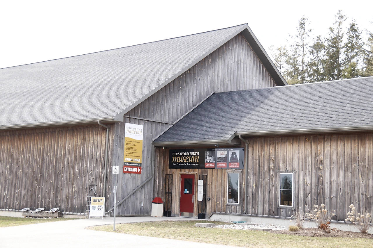 10.Stratford Perth Museum.JPG