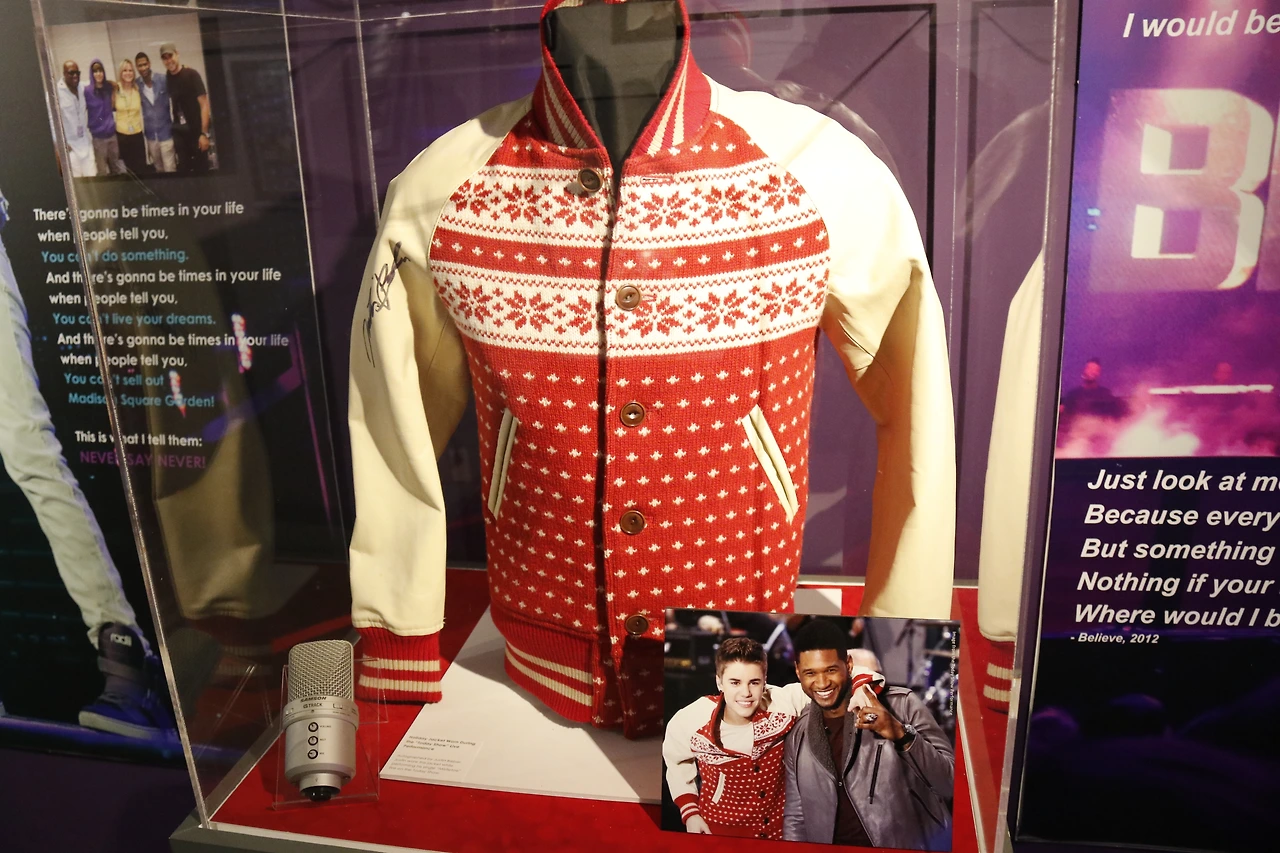 3.Stratford Perth Museum-J.B Holiday Jacket worn during the %22Today Show%22.JPG