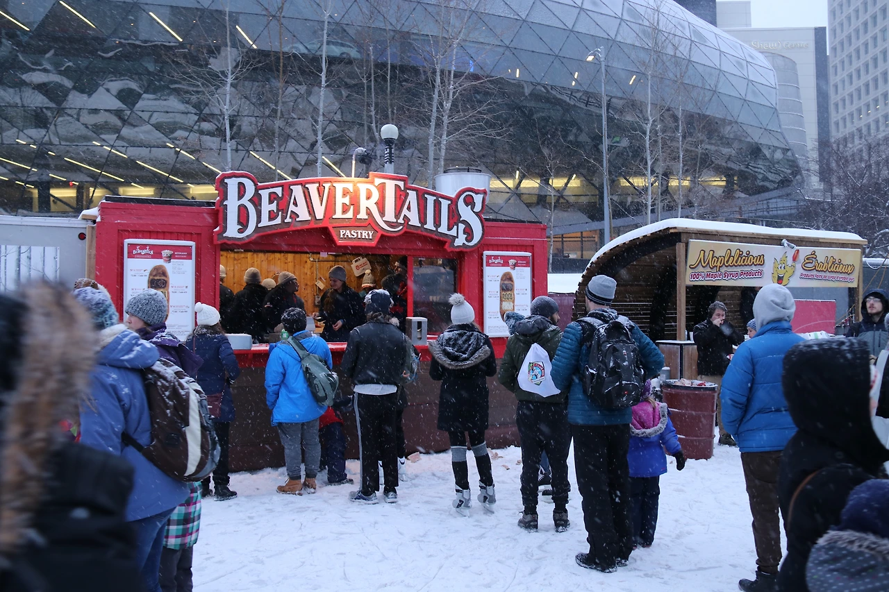 12-Ottawa-Rideau Canal Skateway-2.JPG