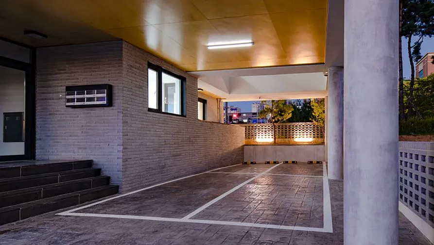 필로티 구조.JPG