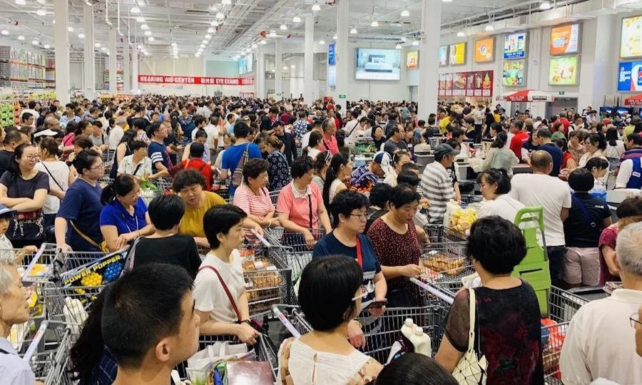 China-Shoppers-900x540.jpg?type=w1200