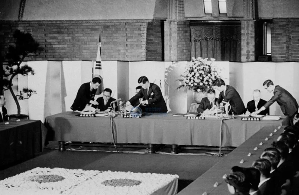 14_한일회담 본보인식(1965).JPG