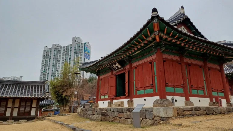 KakaoTalk_20251214_170316515_03.jpg?type=w773