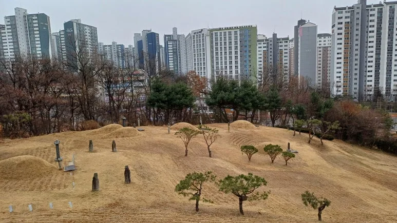 KakaoTalk_20251214_170316515_08.jpg?type=w773