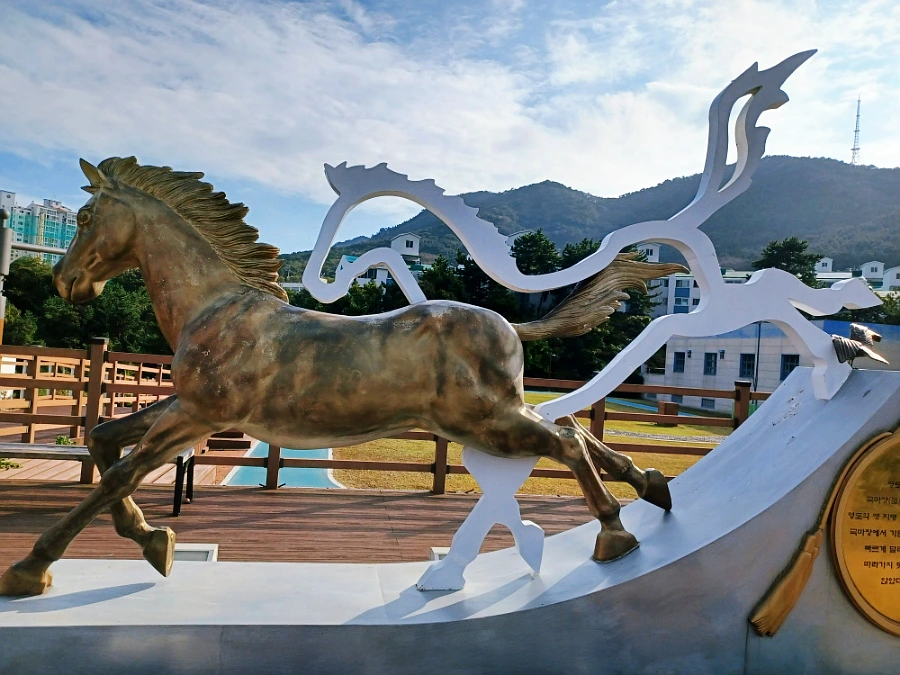 SE-fa08908e-36f7-11ec-b46b-8b654b7496b3.jpg?type=w966