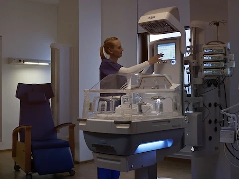 nicu-lighting-influence-of-light-on-premature-babies-4-3-developmental-care-light.jpg?imwidth=480