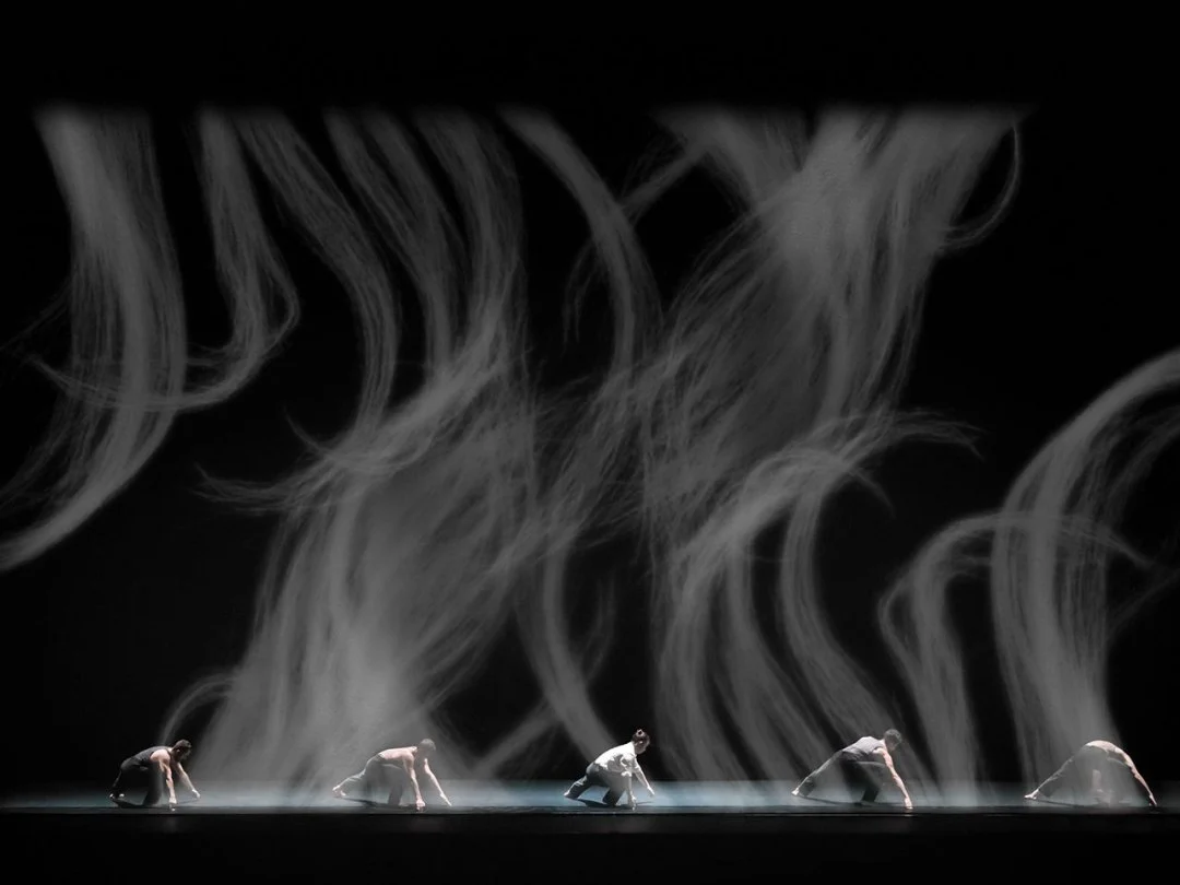 %EB%A8%B8%EB%A6%AC%EC%B9%B4%EB%9D%BD%EC%9D%98-%EC%9B%80%EC%A7%81%EC%9E%84%EC%9D%84-%EC%83%81%EC%A7%95%ED%95%98%EB%8A%94-%ED%94%84%EB%A0%88%EC%8A%A4%EC%BD%94%ED%99%94-%EB%AC%B4%EB%8C%80.c-Constance-Guisset-Studio.jpg?resize=1080%2C810&amp;ssl=1