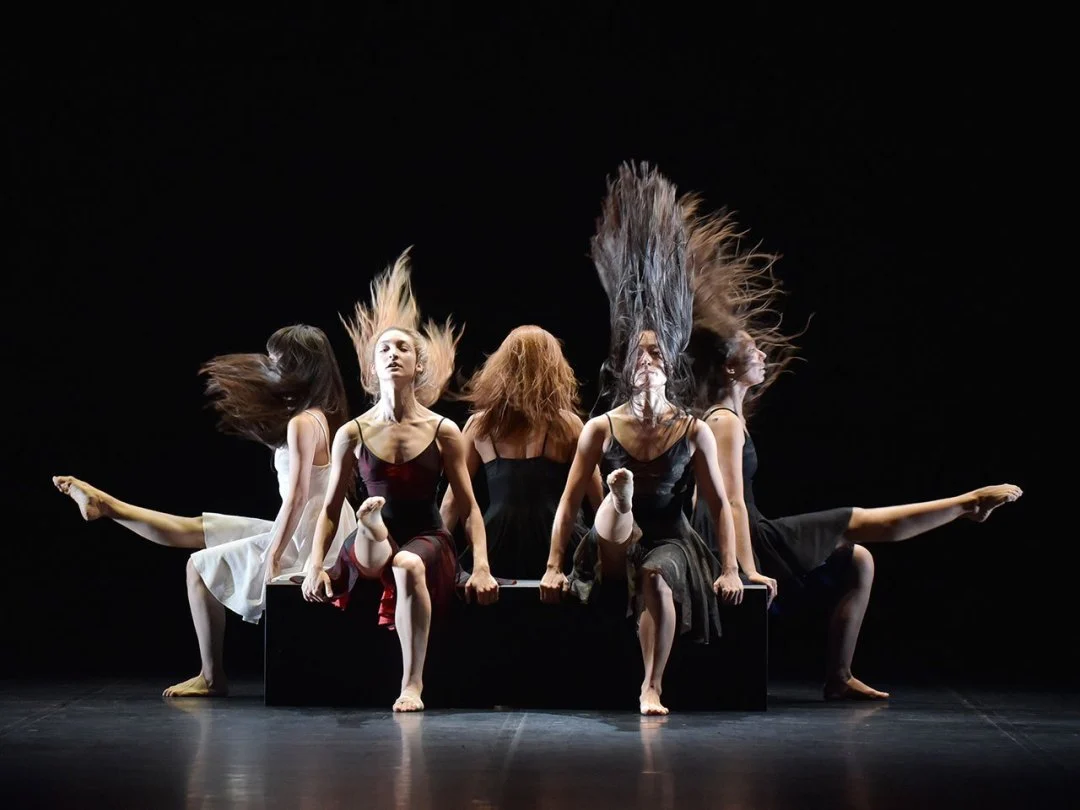 %ED%94%84%EB%A0%88%EC%8A%A4%EC%BD%94%ED%99%94-%EA%B3%B5%EC%97%B0-%EC%9E%A5%EB%A9%B4_-Jean-Claude-Carbonne.jpg?resize=1080%2C810&amp;ssl=1