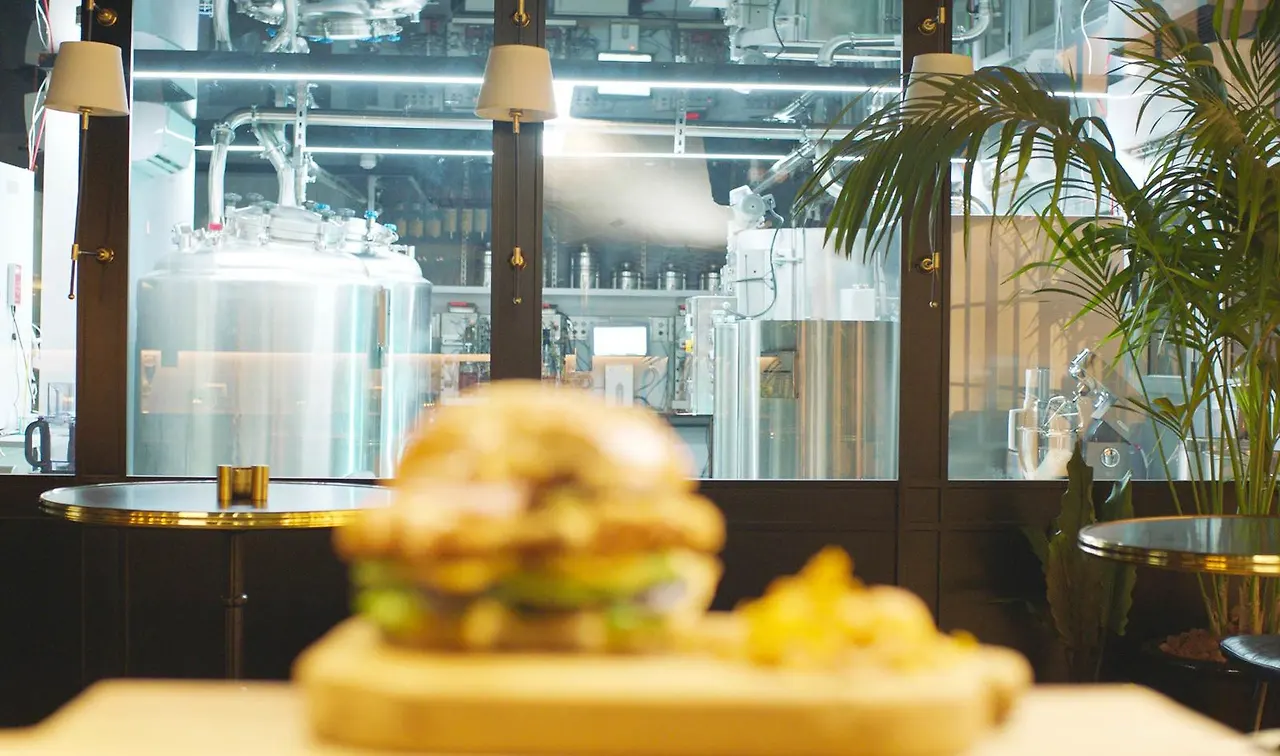 VegNews.SuperMeatThechicken.jpg?sha=181c9d6724dcc480