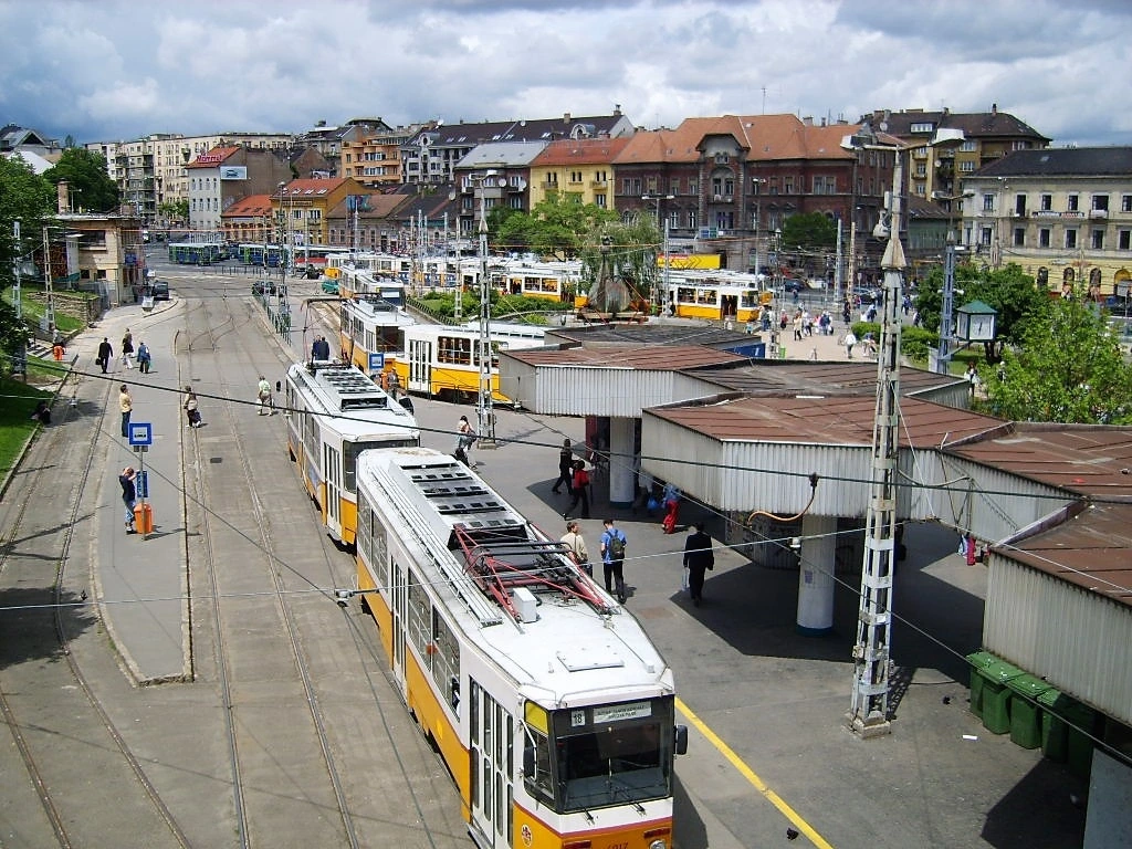 Tram of Budapest.JPG
