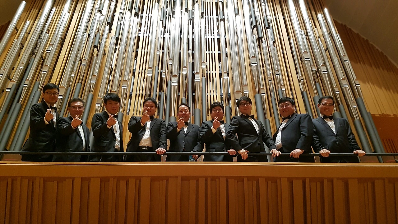 프렌들리 합창단원.jpeg