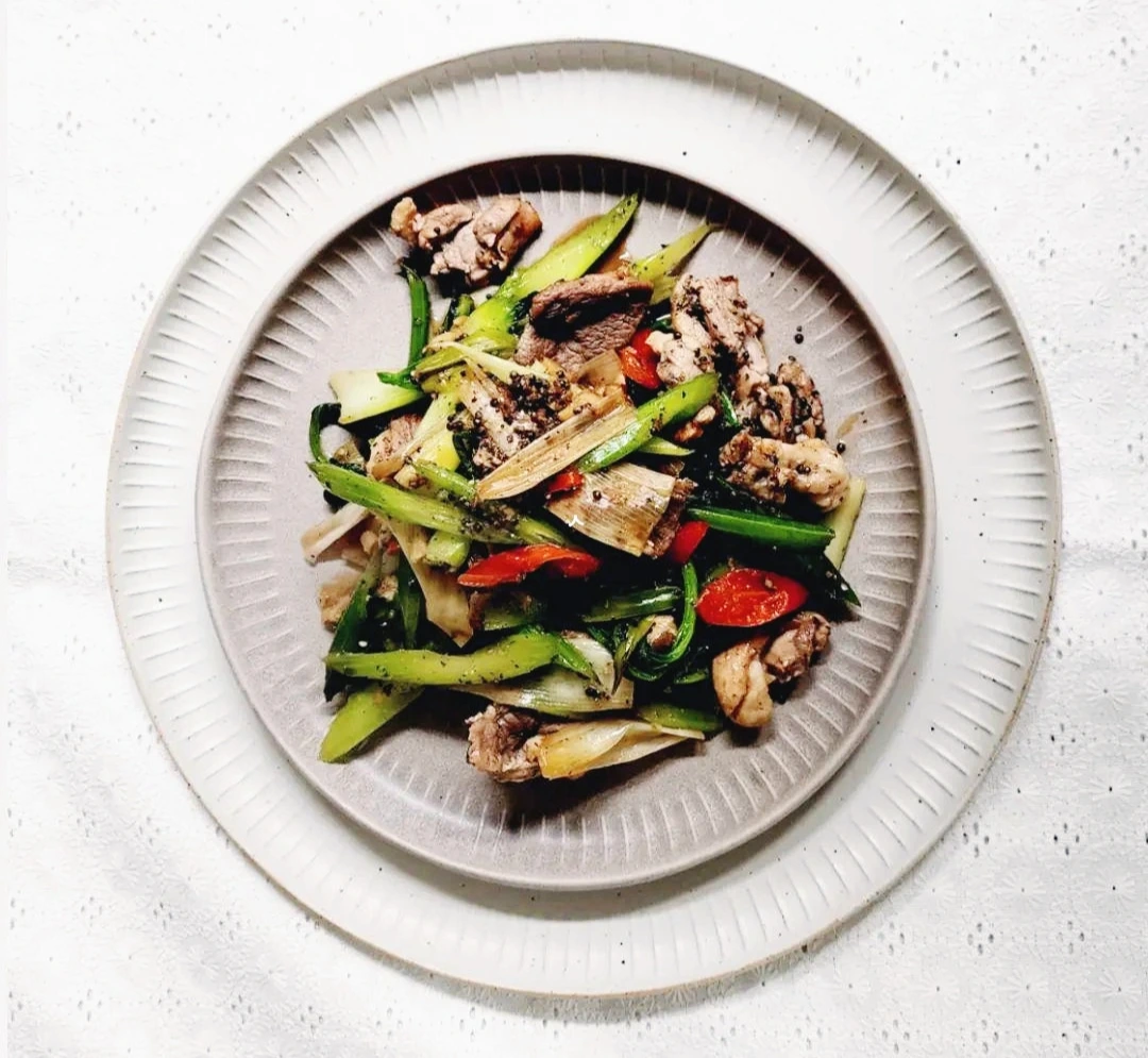 다운로드 (45).jpeg