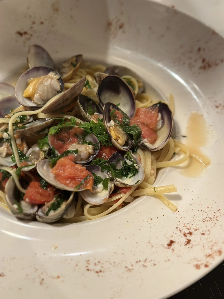 IMG_0345.jpg?type=w1