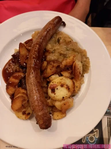 SE-6b96fc7d-5d8f-4b43-8620-2177f0c0d892.jpg?type=w386