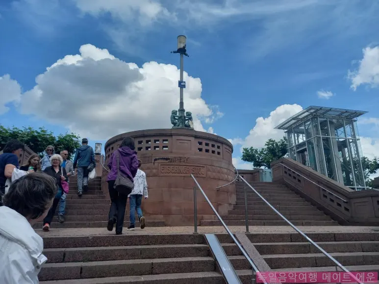 SE-97d792c9-5aaf-4c55-acfd-091562b33502.jpg?type=w773