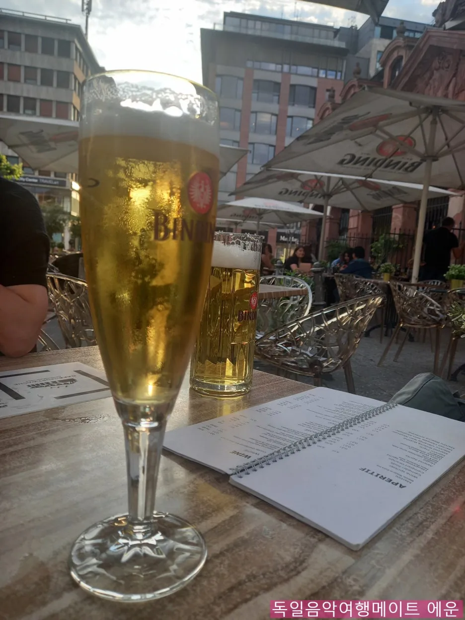 SE-7b12ef25-4b53-4a87-ab9c-a77c700d95b9.jpg?type=w1