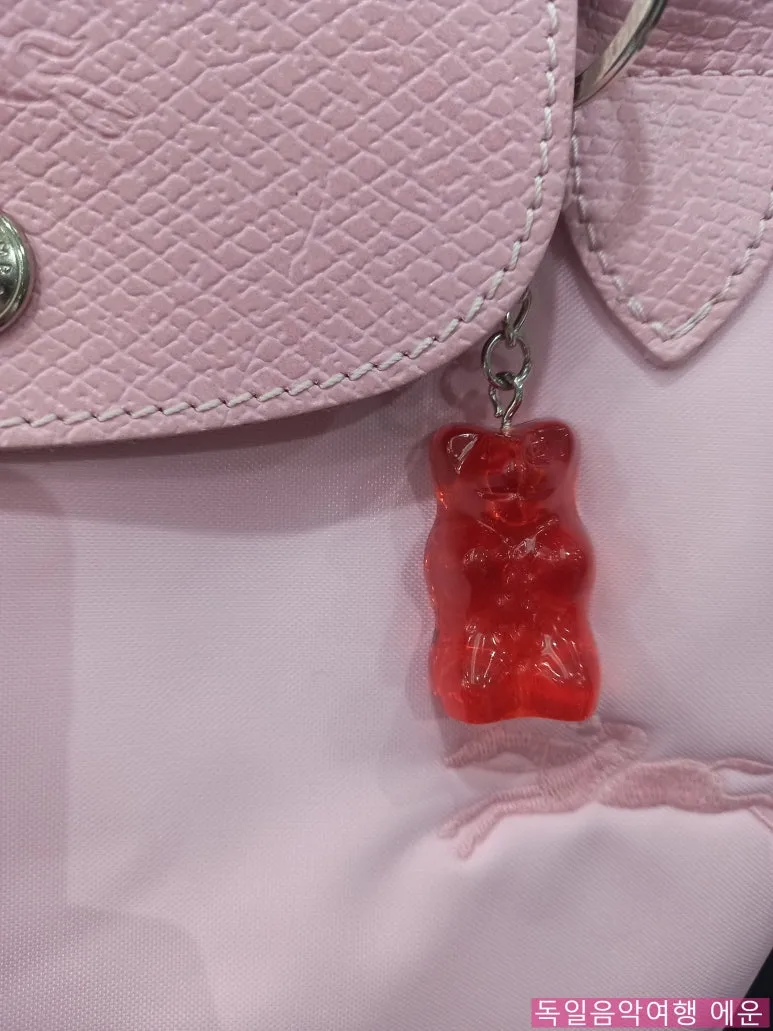 SE-1890eb21-fe73-4d56-bbcf-8184c6f268c4.jpg?type=w773