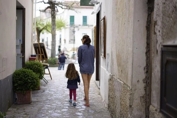 222B9D4D592FFAEF2BD5AE