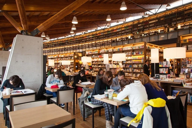 2114A84259357657300FF5