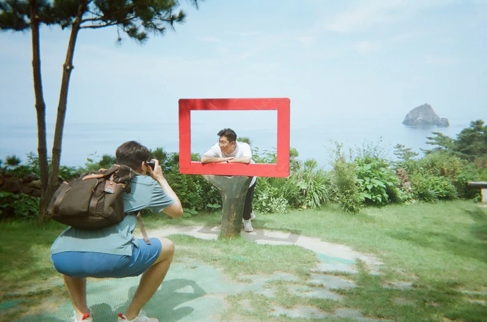 9903AF425F4DFB441F7EBD