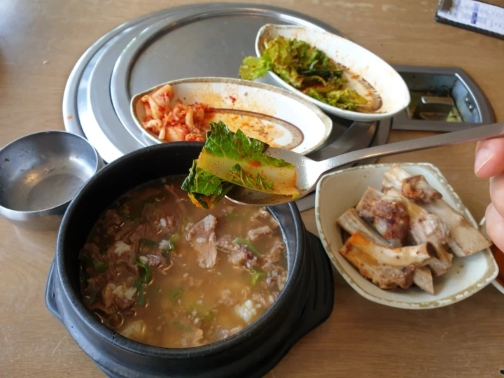 ef3408d6c7ae242f10a09565019fbfcb4136d09d