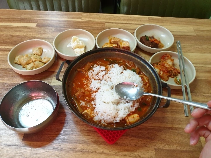 0096fabc79026dab725d6607e45e9e58f87ee1e5