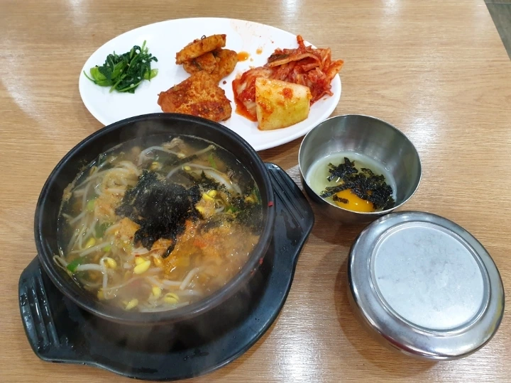 000776c5633837a0d36ca3ba05f99804107a336a