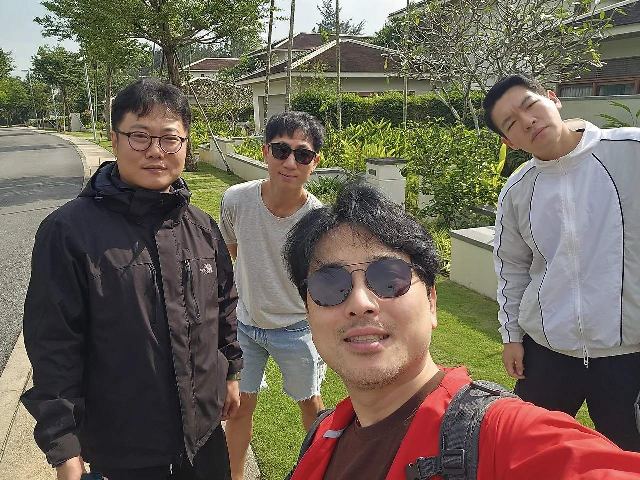 591519819_25465521866415223_8700599546293734716_n.jpg?stp=cp6_dst-jpegr_tt6&_nc_cat=105&ccb=1-7&_nc_sid=833d8c&_nc_ohc=7nv8k07h98QQ7kNvwHruXCZ&_nc_oc=AdnMgE-gjnGEv1YAJHvDU8Qu4tzArrjdpsSB0X_gwqglqMghJCKcnYO1SeyCELPP7MY&_nc_zt=23&se=-1&_nc_ht=scontent-ssn1-1.xx&_nc_gid=IFU9ara3ppenX_UtNvO2gg&oh=00_Afm8tLIYA32dNU5VuaAhLri3xr5Xgx23Xj6gkDQruoakWQ&oe=6937DC7A